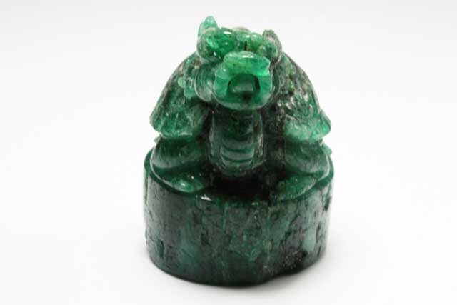 Emerald (Beryl) - Dragon-Headed Turtle - 297.64 ct