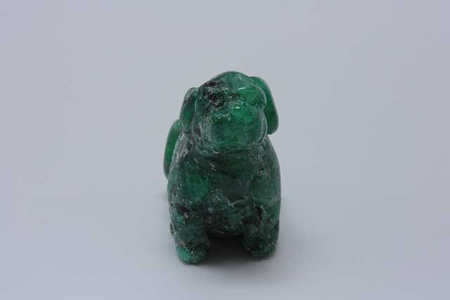 Emerald (Beryl) - Carving Dog - 60.07 ct