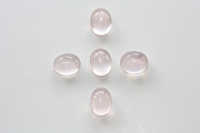 Pink quartz - Oval 11.935 ct