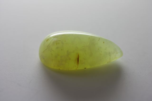Prasopal opal - Pear 16.345 ct