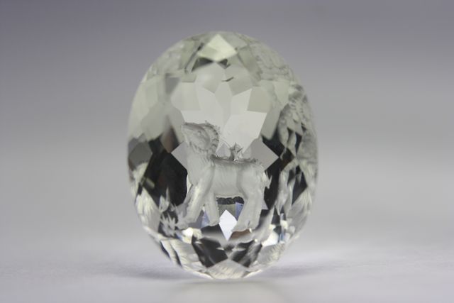 Cristal de roche - Ovale 17.625 cts - Bélier